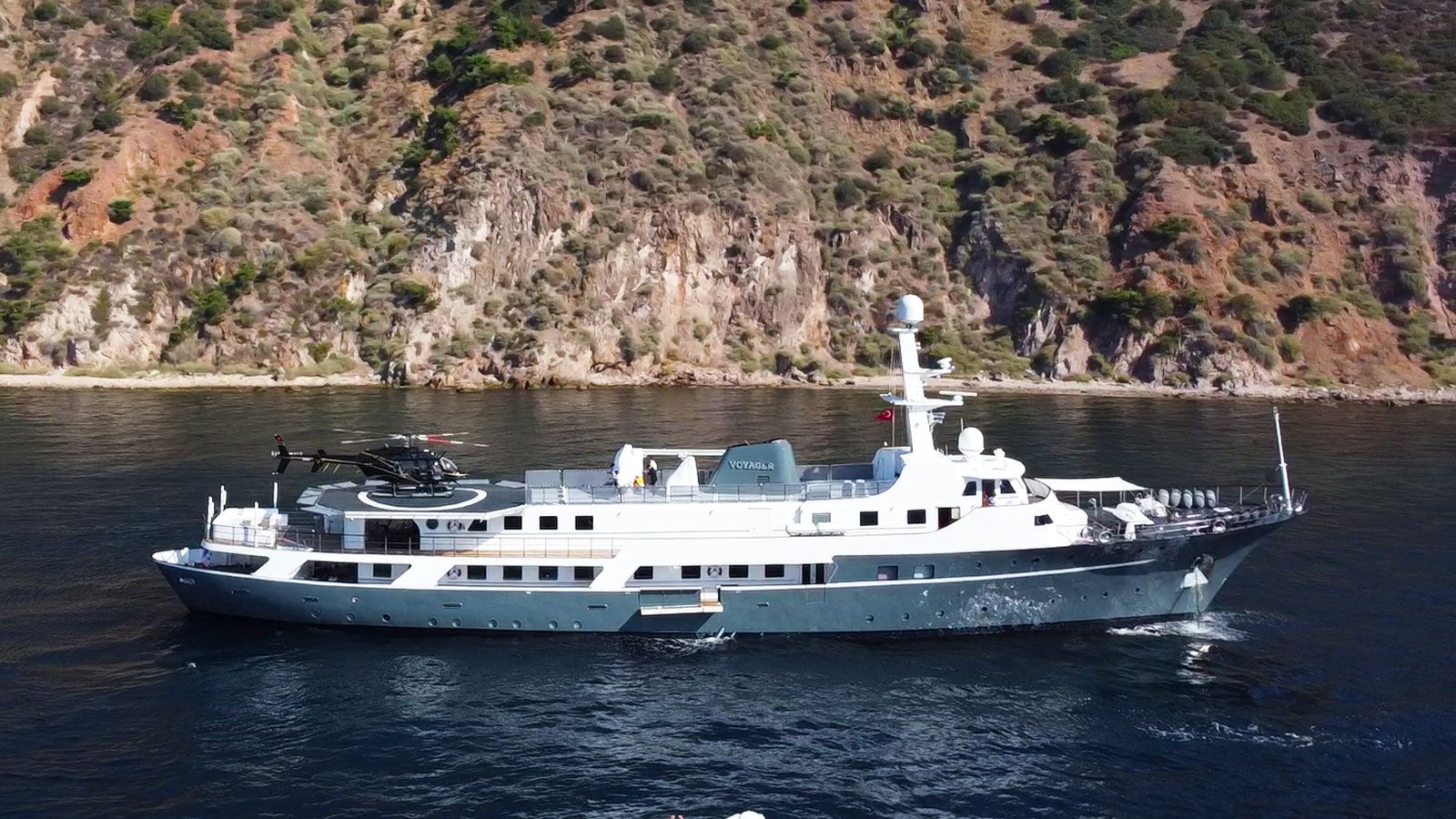 Expedition yacht Voyager for sale